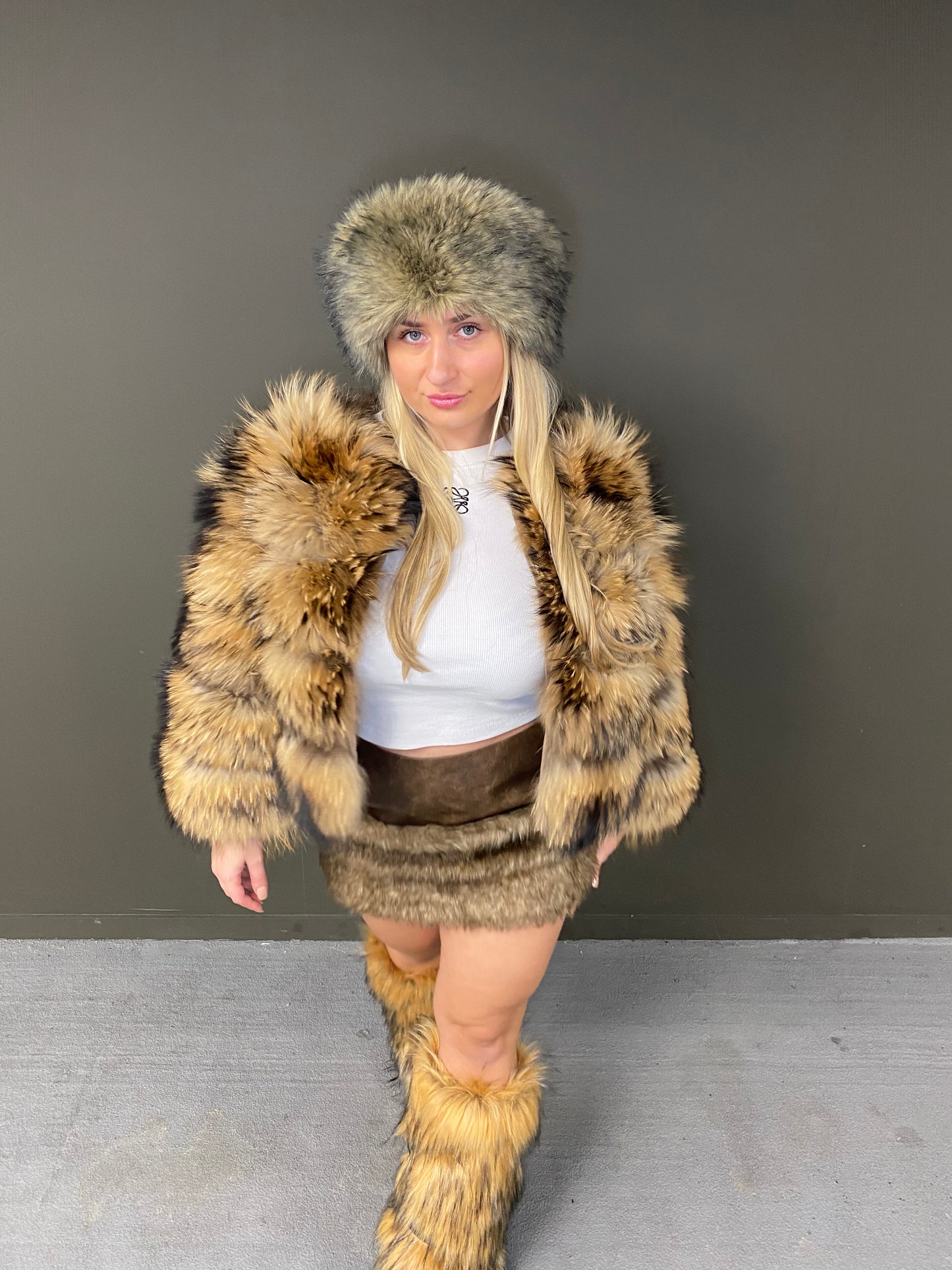 Natural Raccoon Premium Fur Coat with Detachable Sleeves (Shorter Sleeves)