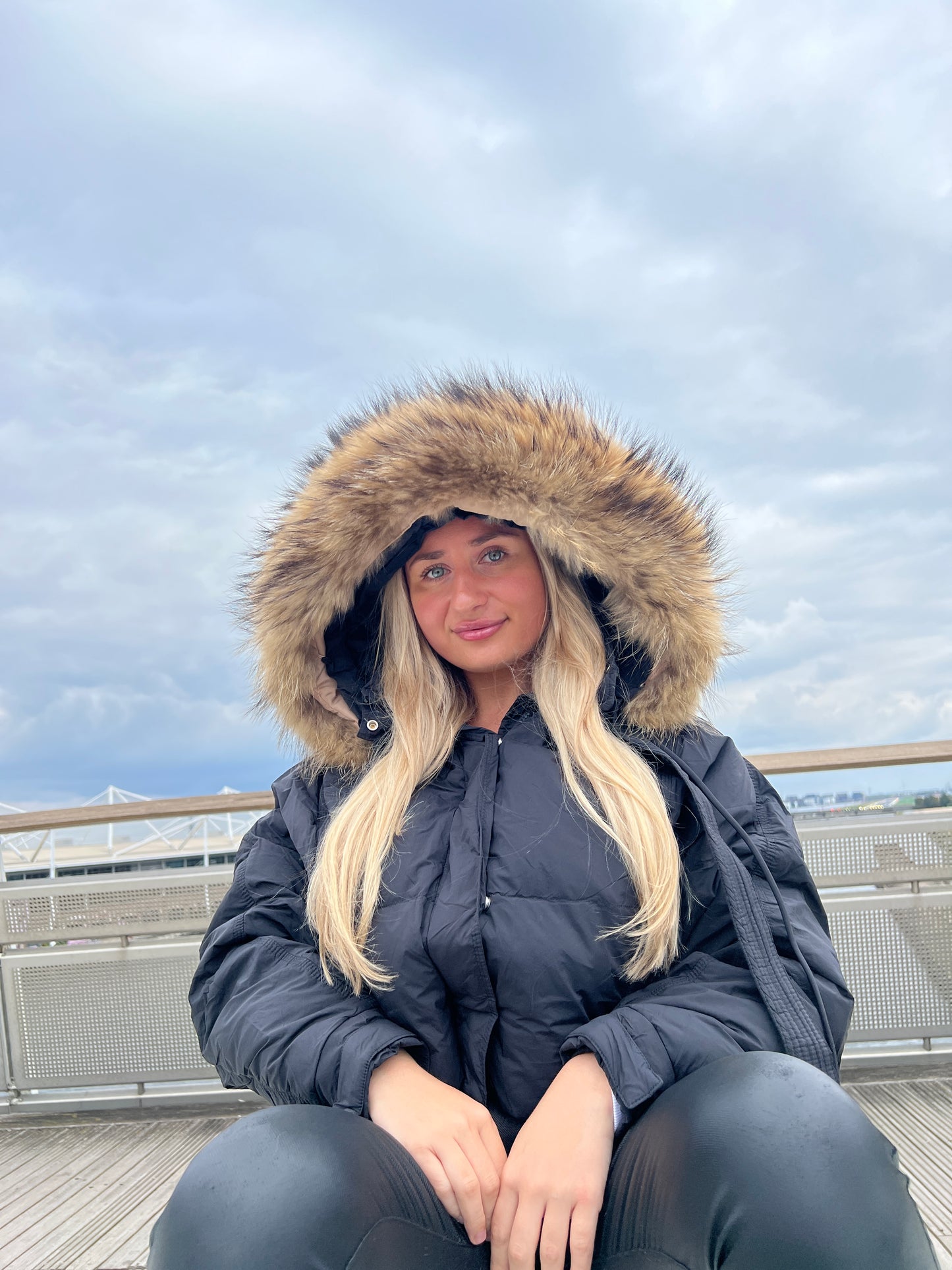 1x Raffle Ticket fur coat