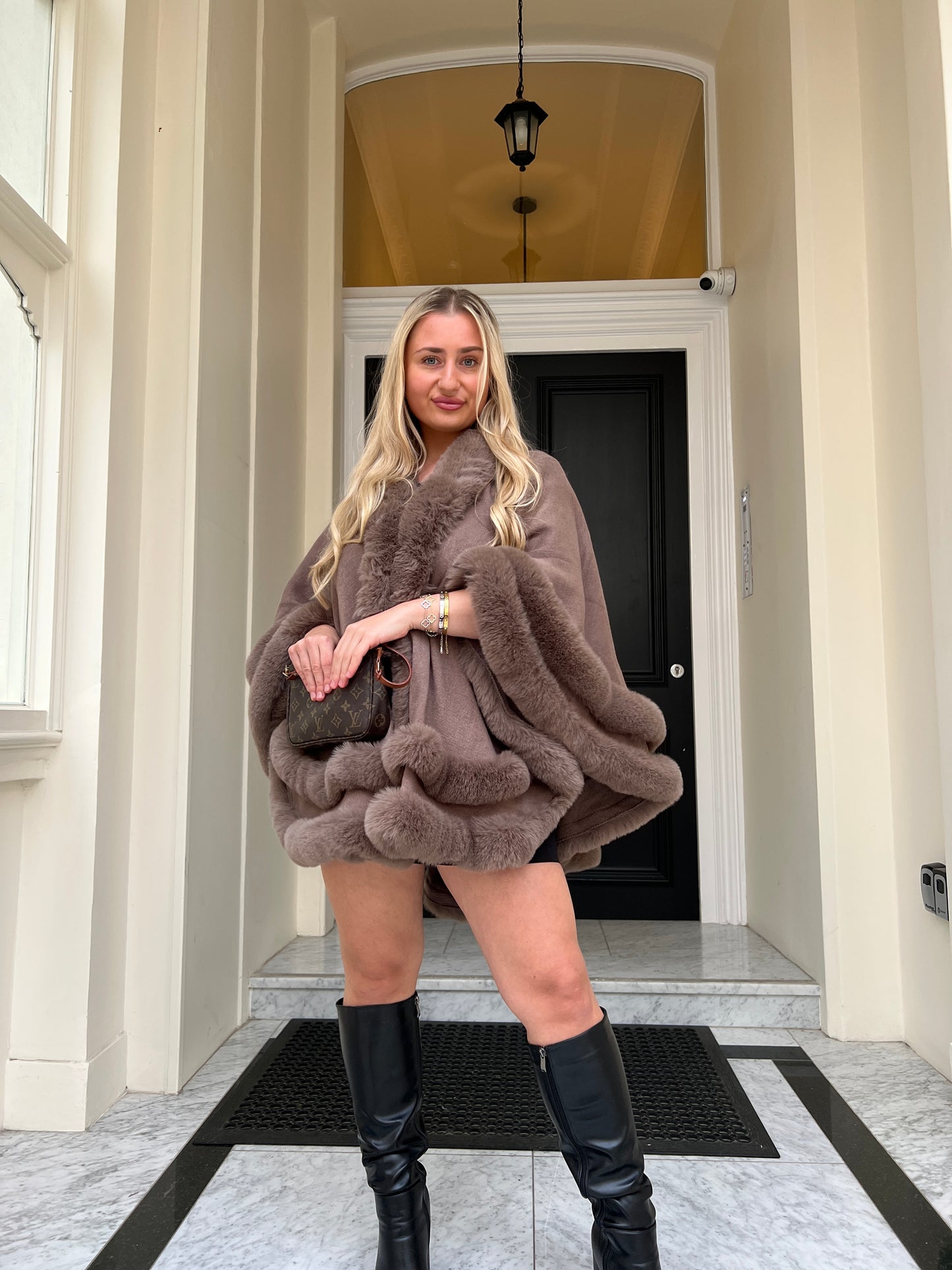 Mocha Fur Cape